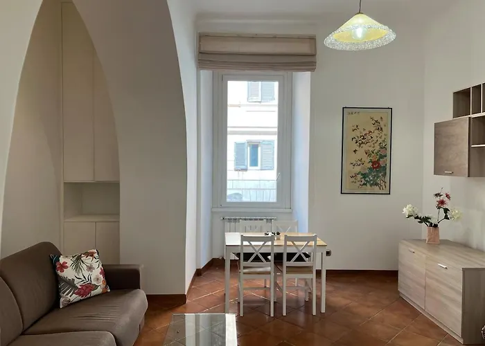 Paolina Lovely Roma